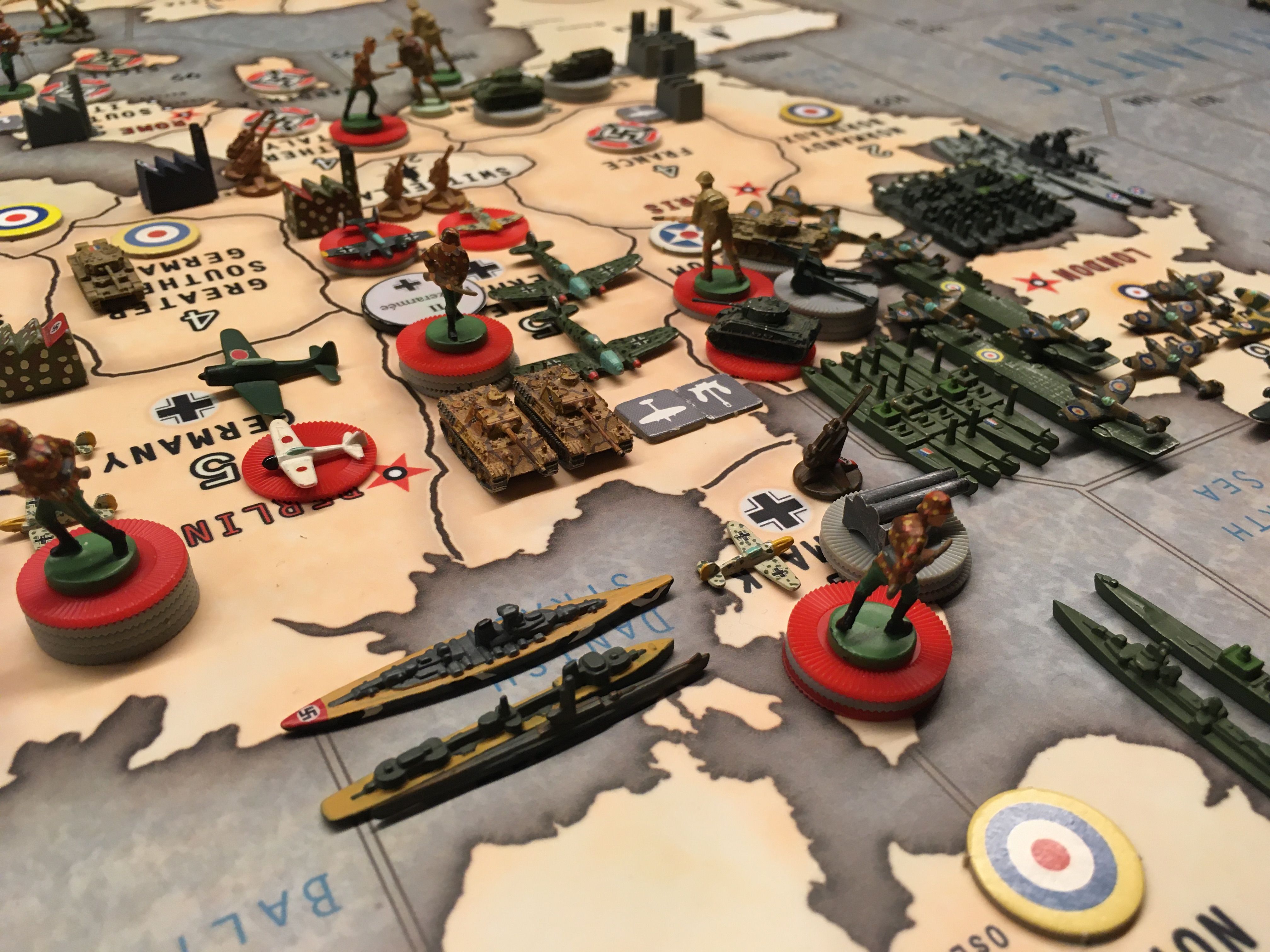 tanks (in LEGO)  Axis & Allies .org Forums